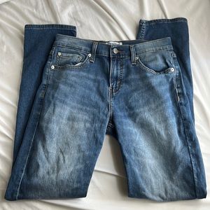 Levi’s Denizen 216 Slim Jeans